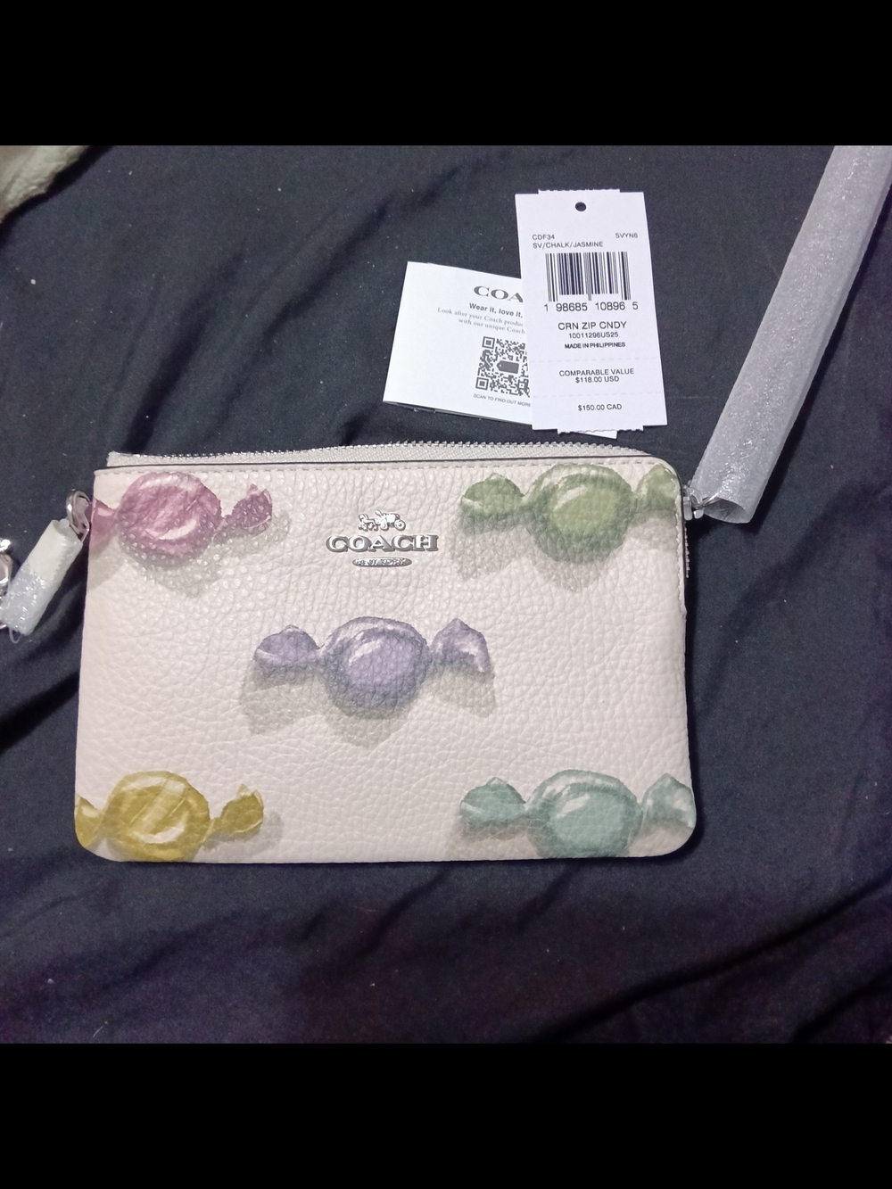 NWT COACH Cream Pebbled Leather Candy Print Wristlet